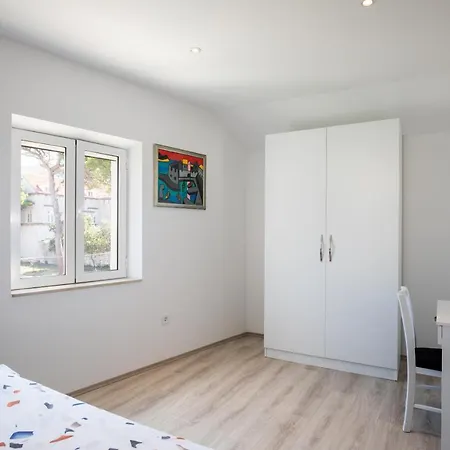 Katarina-two Bedroom With Parking Appartement *