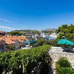Katarina-two Bedroom With Parking