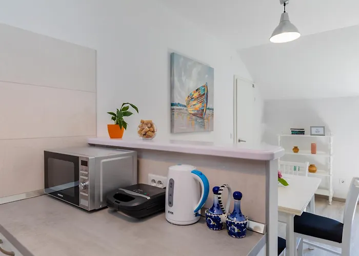 Katarina-two Bedroom With Parking