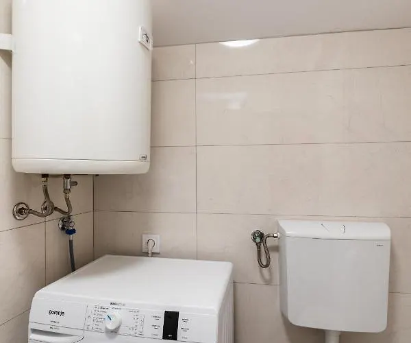 Lägenhet Katarina-two Bedroom With Parking Dubrovnik