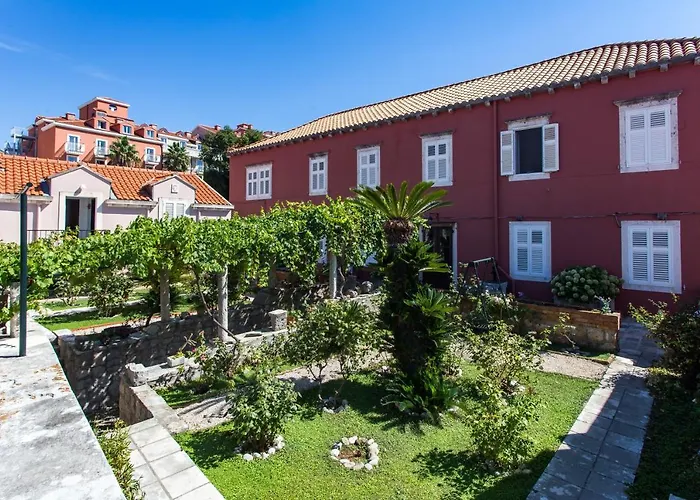 Katarina-two Bedroom With Parking