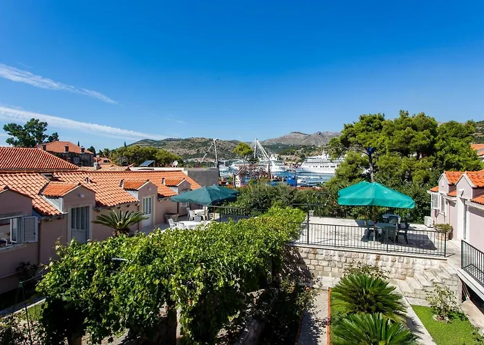 Katarina-two Bedroom With Parking