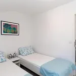 Katarina-two Bedroom With Parking Διαμέρισμα *