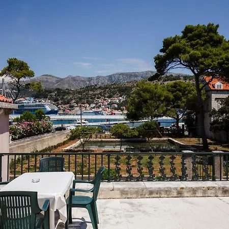 Katarina-two Bedroom With Parking *