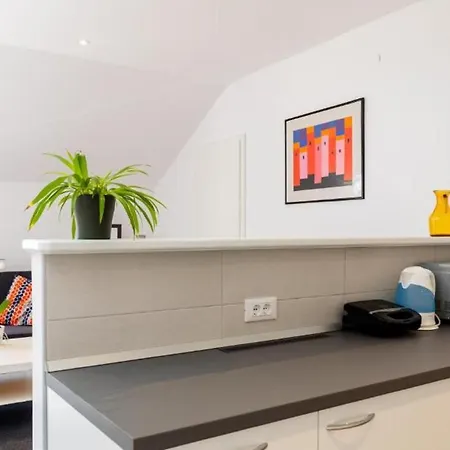 아파트 Katarina-two Bedroom With Parking *