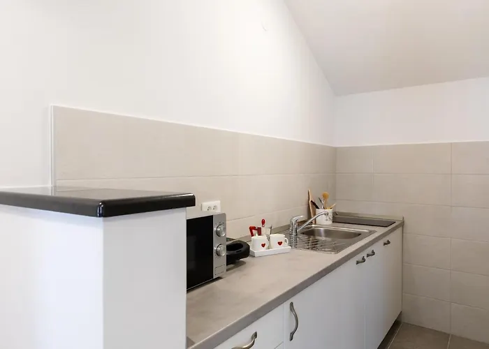 Katarina-two Bedroom With Parking 아파트 두브로브니크