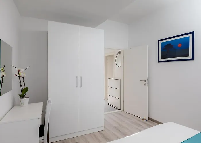Katarina-two Bedroom With Parking 아파트