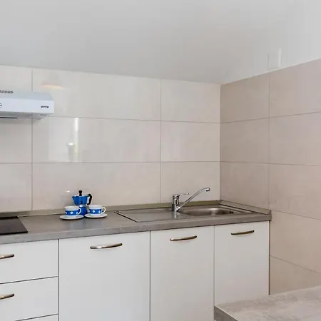 Apartament Katarina-two Bedroom With Parking